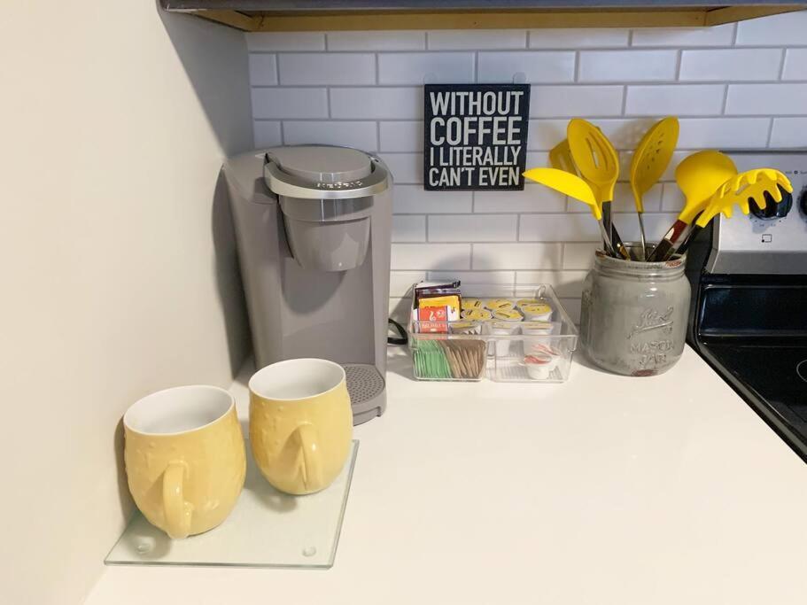 Beautiful 2Br Apt/Ewr Airport/King /Free Parking Newark Exterior photo